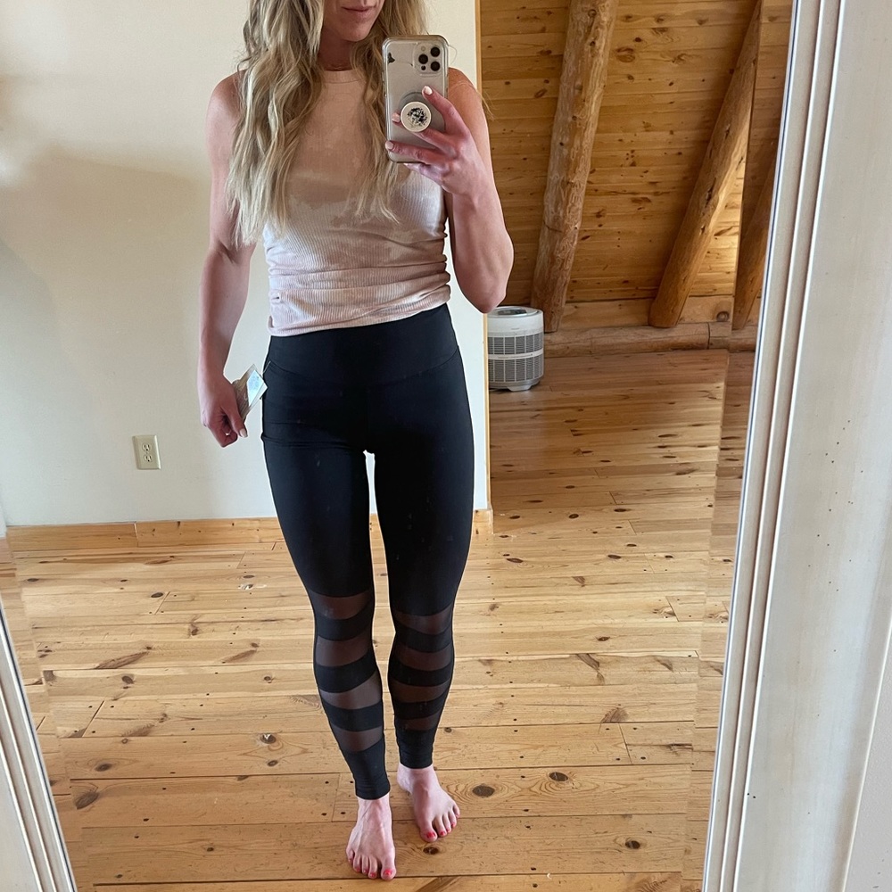Marika mesh panel legging